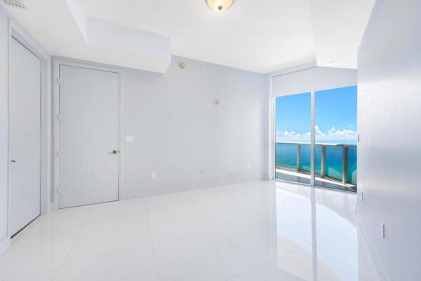 Tdr Tower 3, 15811 Collins Ave #1207, Sunny Isles Beach, Florida 33160, image 2