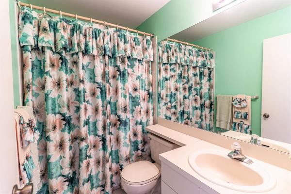 Marbella Park, 19709 NW 84th Ct, Hialeah, Florida 33015, image 3