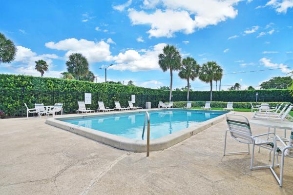 Golfview Harbour Estates, 1467 SW 25th Pl #D, Boynton Beach, Florida 33426, image 1