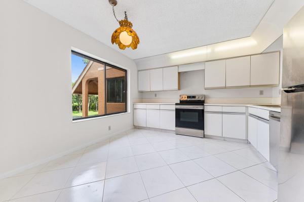 Green Lakes At Indian Spring, 11142 Green Lake Dr #203, Boynton Beach, Florida 33437, image 3