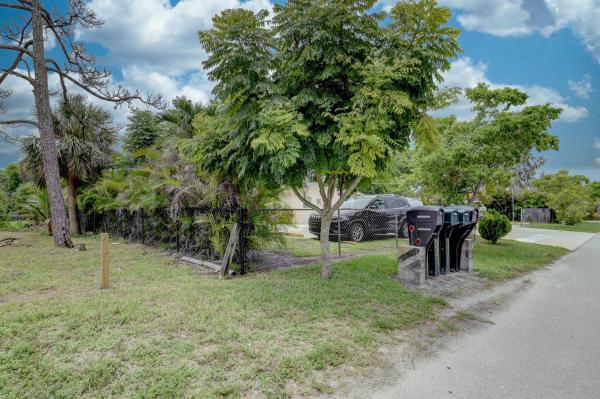 Lake Worth No HOA, 4284 Vermont Ave, Lake Worth, Florida 33461, image 2