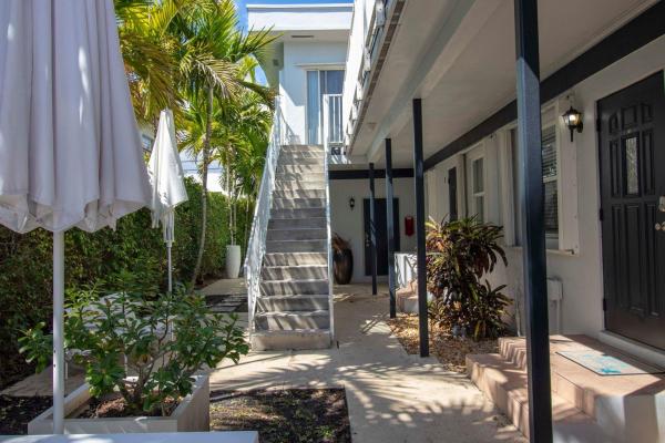Lake Worth Town, 115 S Golfview Rd, Lake Worth Beach, Florida 33460, image 1