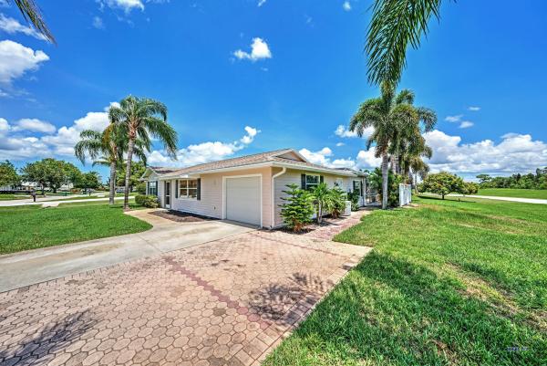 Sandpiper Bay, 1465 SE Cambridge Dr, Port St. Lucie, Florida 34952, image 2