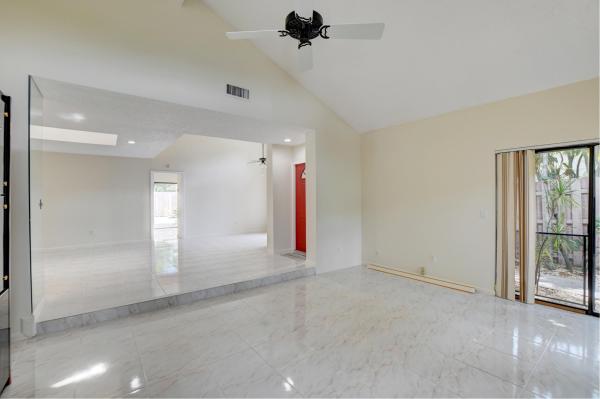 Sierra Del Mar, 7673 Sierra Ter W, Boca Raton, Florida 33433, image 2