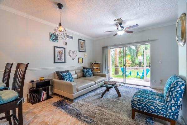 Palmbrooke Townhomes, 5027 Palmbrooke Cir, West Palm Beach, Florida 33417, image 2