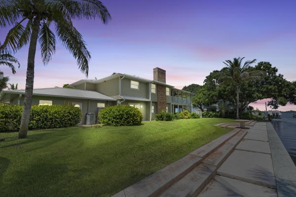 Riverside Harbour, 473 Peninsula Dr, Fort Pierce, Florida 34946, image 1