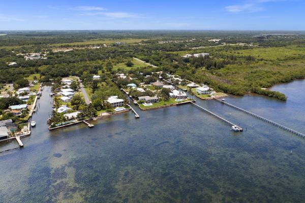 Riverside Harbour, 473 Peninsula Dr, Fort Pierce, Florida 34946, image 2