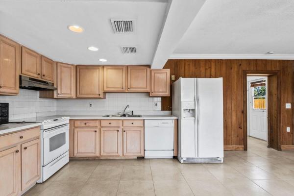Palm Springs Village, 445 Cypress Ln, Palm Springs, Florida 33461, image 1