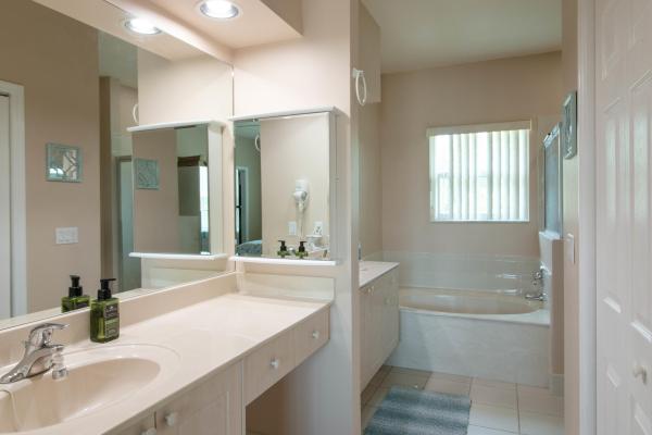 Superior At Lakes Of Laguna, 3716 Torres Cir, West Palm Beach, Florida 33409, image 2