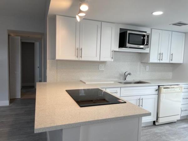 Parkway Gardens, 312 SW 1st St #E-4, Pompano Beach, Florida 33060, image 2