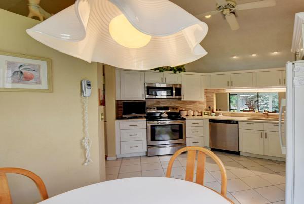 The Lexington Club, 7894 Lexington Club Blvd #B, Delray Beach, Florida 33446, image 3