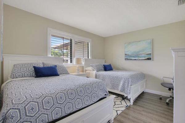 Club Cottages, 704 Club Dr, Palm Beach Gardens, Florida 33418, image 2