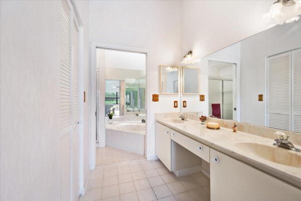 Citrus Glen, 112 Executive Cir, Boynton Beach, Florida 33436, image 1