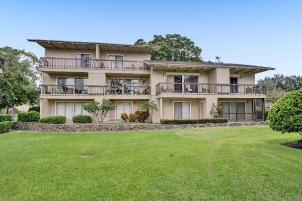 Riverbend Country Club, 18570 SE Wood Haven Ln #E, Tequesta, Florida 33469, image 1