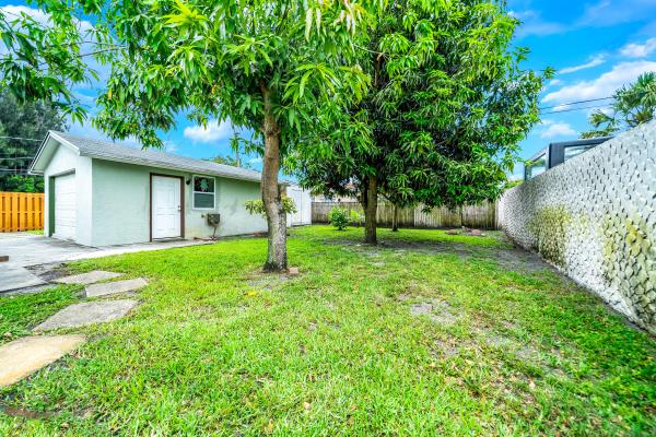 Evergreen Acres, 4432 Broadway St, Lake Worth, Florida 33461, image 2