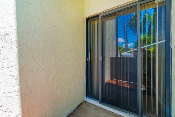 Courtyard Of Coral Gate, 5597 Courtyard Dr, Margate, Florida 33063, image 1