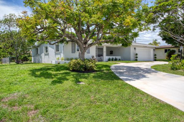 Woodcrest Manor, 334 SW 13th Ave, Boynton Beach, Florida 33435, image 2