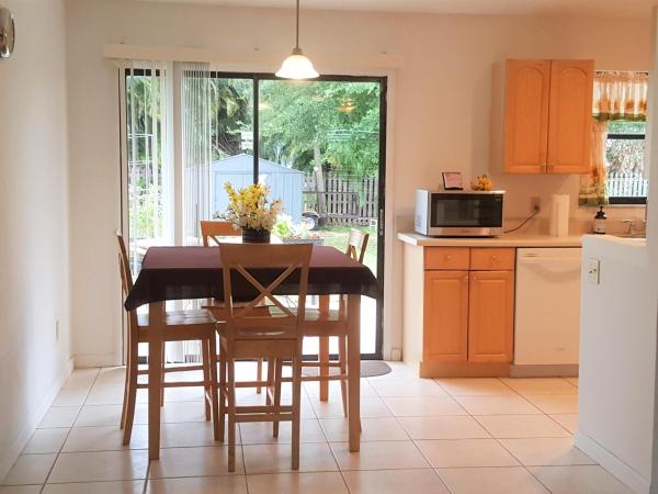 Swan Park, 1102 SW Ithaca St, Port St. Lucie, Florida 34984, image 1