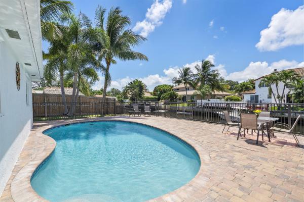 Boca Islands, 350 SW 14th Pl, Boca Raton, Florida 33432, image 2
