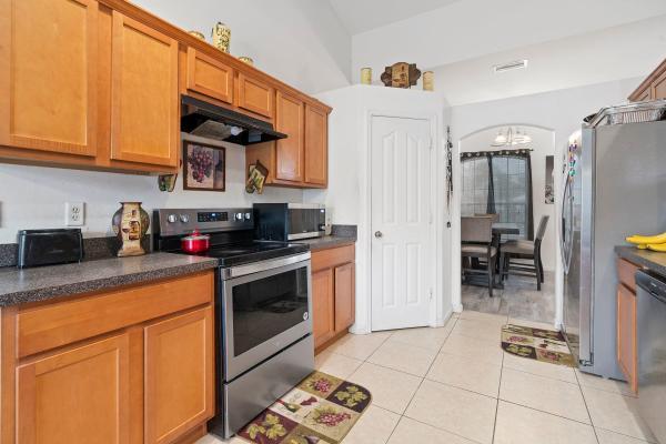 Sandhill Crossing, 1733 SE Mariana Rd, Port St. Lucie, Florida 34952, image 2