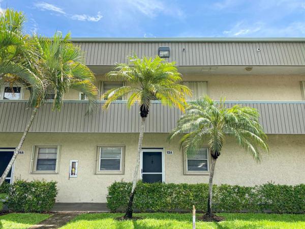 Charolais, 126 Sparrow Dr #13b, Royal Palm Beach, Florida 33411, image 1