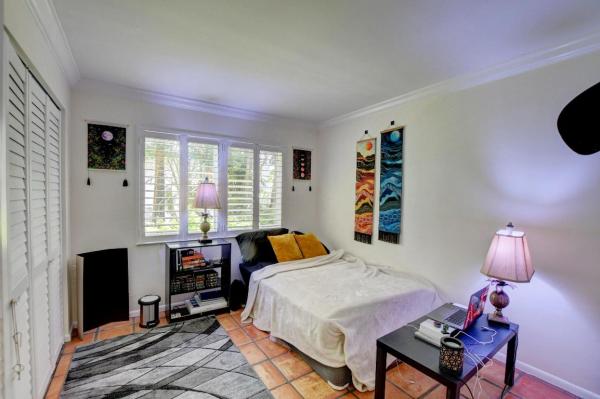 Chevy Chase, 520 NE 7th Ave #1E, Delray Beach, Florida 33483, image 2