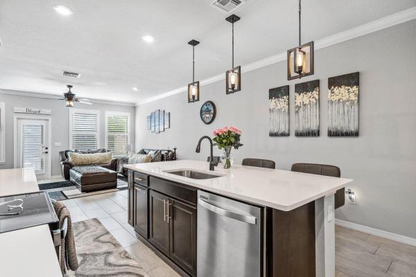 Preston Square, 2325 Byron St, Palm Springs, Florida 33406, image 1