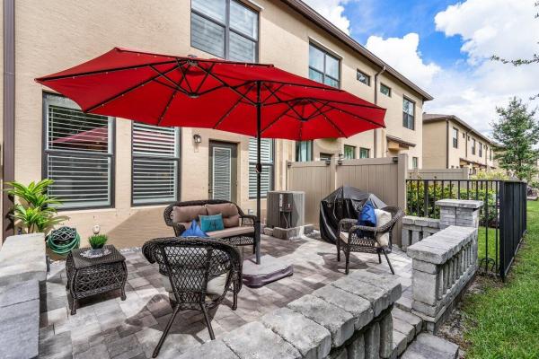 Preston Square, 2325 Byron St, Palm Springs, Florida 33406, image 3