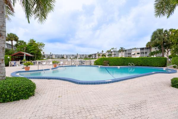 Lake Clarke Gardens, 2856 S Garden Dr S #109, Lake Worth, Florida 33461, image 1