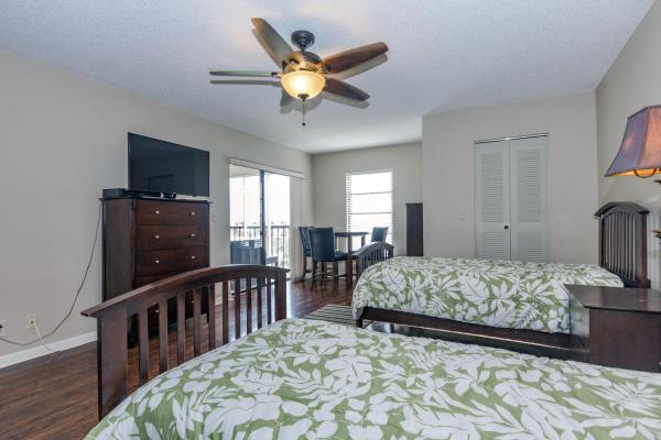 Huntington Lakes 5, 7310 Ashford Pl #806, Delray Beach, Florida 33446, image 2