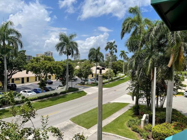 Park Place, 1610 Presidential Way #301, West Palm Beach, Florida 33401, image 3