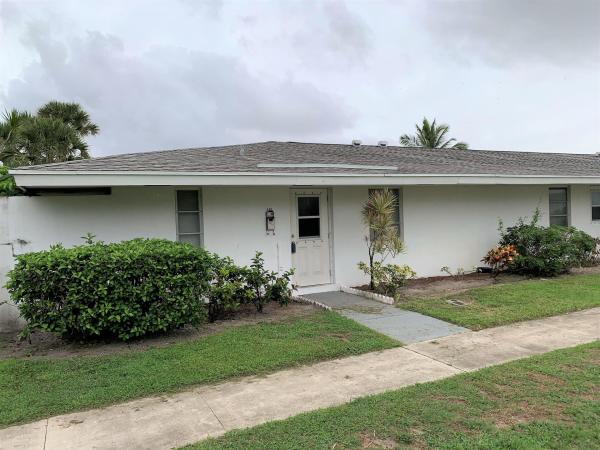Greenway Village North, 131 West Ct, Royal Palm Beach, Florida 33411, image 2