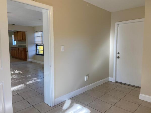 Gramercy Park, 5421 Marcia Pl, West Palm Beach, Florida 33407, image 2