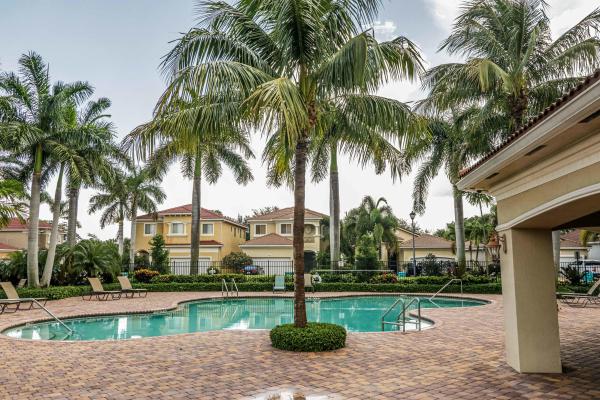 Knollwood, 4328 Pomelo Blvd, Boynton Beach, Florida 33436, image 3