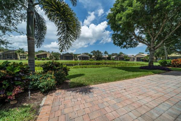Valencia Pointe, 7251 Twin Falls Dr, Boynton Beach, Florida 33437, image 3