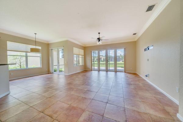 Valencia Pointe, 7251 Twin Falls Dr, Boynton Beach, Florida 33437, image 1