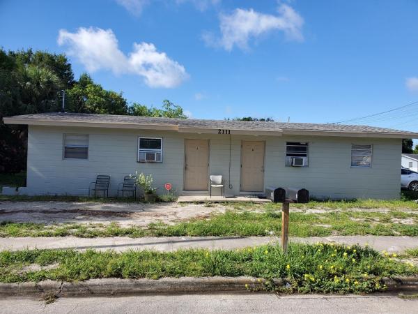 Fort Pierce Residential, 2111 Avenue G, Fort Pierce, Florida 34950, image 1