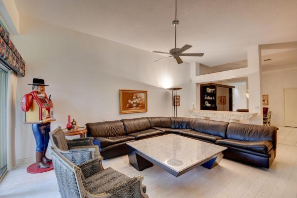 Monterey Lake, 5345 Monterey Cir, Delray Beach, Florida 33484, image 2