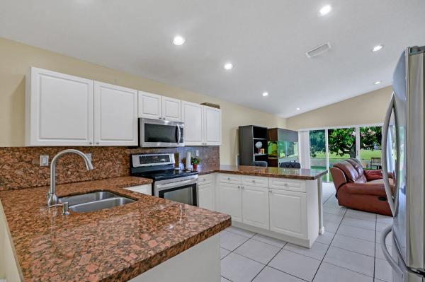 Sand Hills Village, 6225 Sand Hills Cir, Lake Worth, Florida 33463, image 1