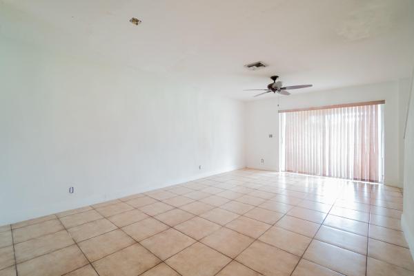 Santa Cruz, 9761 Kamena Cir, Boynton Beach, Florida 33436, image 1