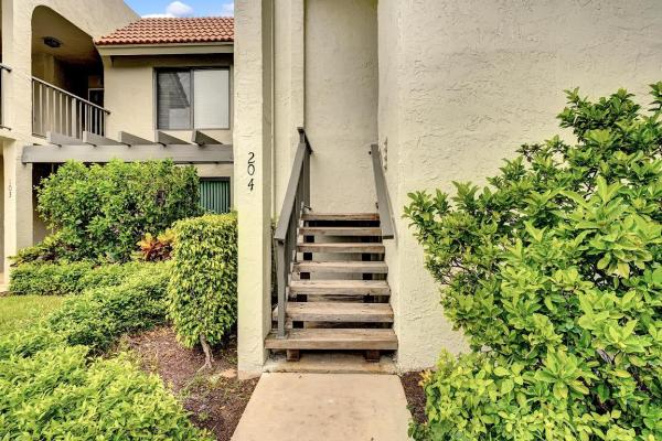 Fairway Park At Indian Spring, 5743 Fairway Park Ct #204, Boynton Beach, Florida 33437, image 1