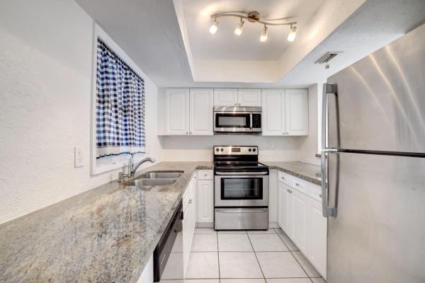 Galleon, 900 Shorewinds Dr #B, Fort Pierce, Florida 34949, image 1
