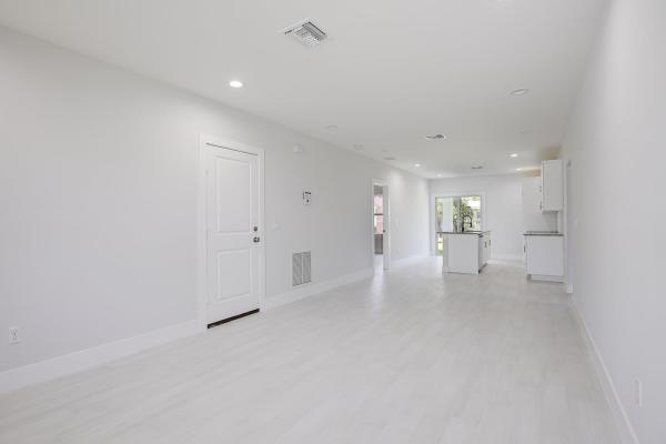 Inlet City, 1252 Dr Martin Luther King Jr Blvd, Riviera Beach, Florida 33404, image 2