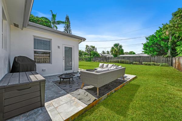 Sierra Heights, 457 SW 4th Ave, Boynton Beach, Florida 33435, image 2