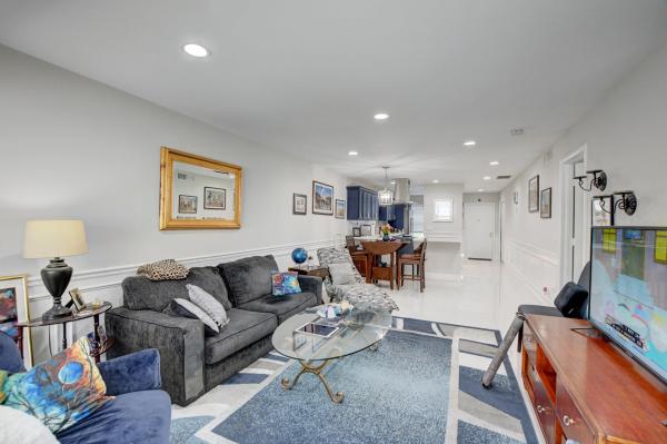 The Pines Of Delray, 2460 Juniper Dr #101, Delray Beach, Florida 33445, image 2