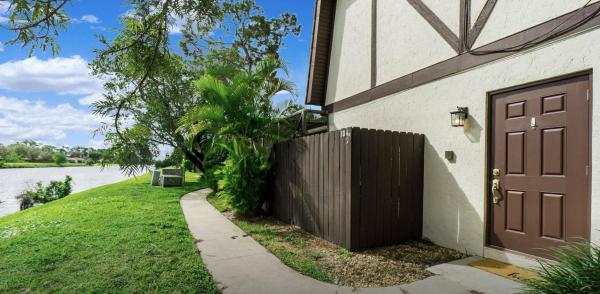 Weybridge Townhomes, 104 Weybridge Cir #B, Royal Palm Beach, Florida 33411, image 1