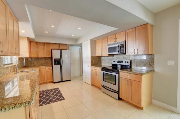 Forest Hills, 906 SW 28th Ave, Boynton Beach, Florida 33435, image 2