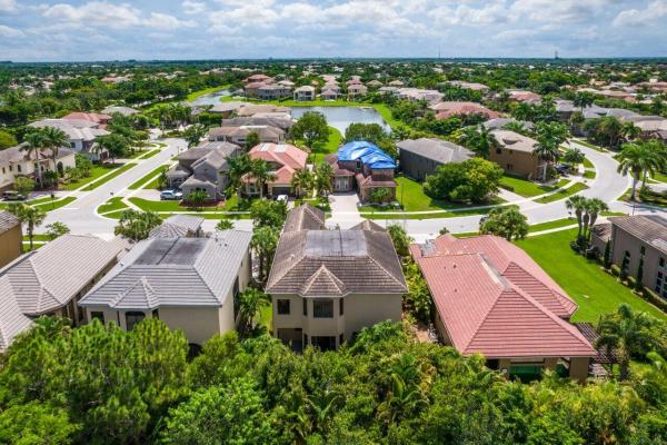 Versailles At Wellington, 3514 Collonade Dr, Wellington, Florida 33449, image 2