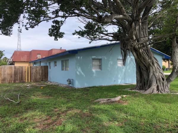 Lake Park No HOA, 906 Greenbriar Dr, Lake Park, Florida 33403, image 2