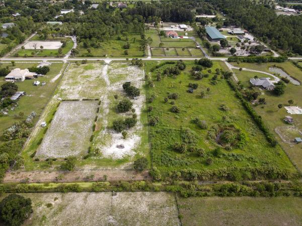 Wildwood, 19481 Green Grove Ct, Loxahatchee, Florida 33470, image 2